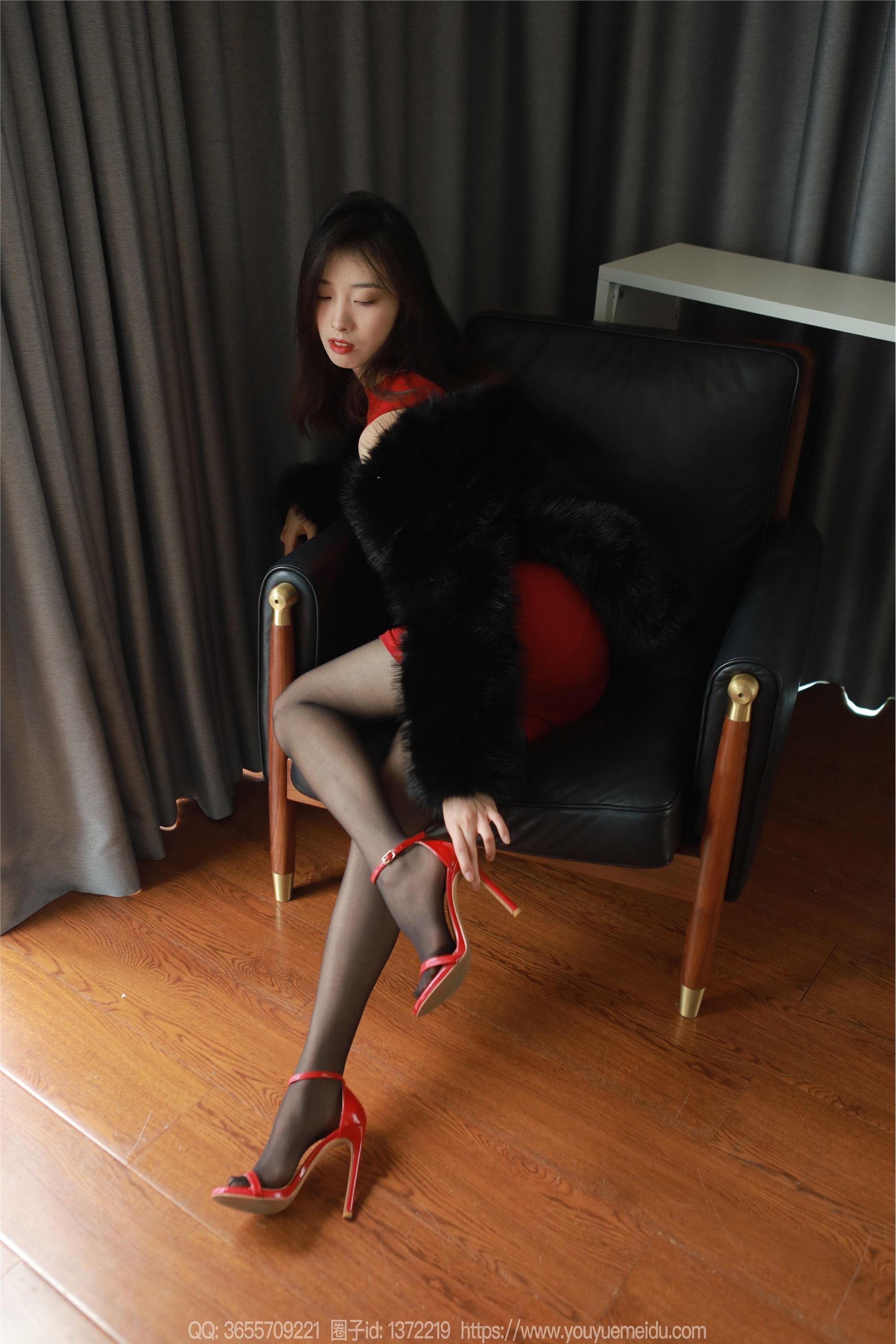 IESS异思趣向  2024.01.25 丝享家 1647 小九《红色包臀裙（上）》